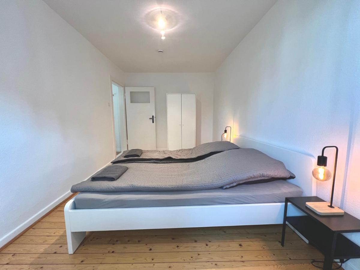 Doppelbett Unterkunft Vahrenwald-List Hannover Eksteriør billede