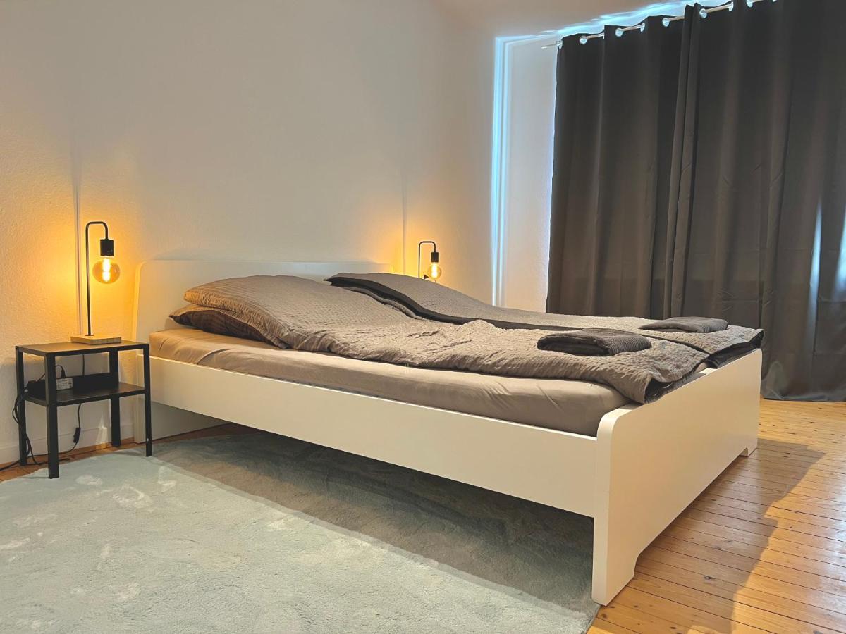 Doppelbett Unterkunft Vahrenwald-List Hannover Eksteriør billede